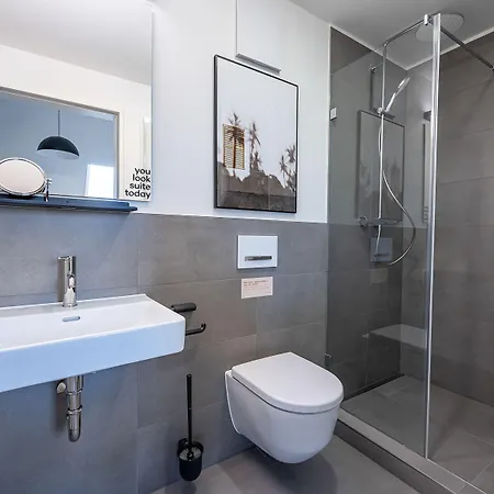 Limehome Elsenhansstr 아파트 *